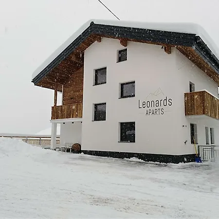 Leonards Aparts *