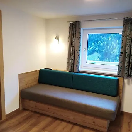 Leonards Aparts Apartman